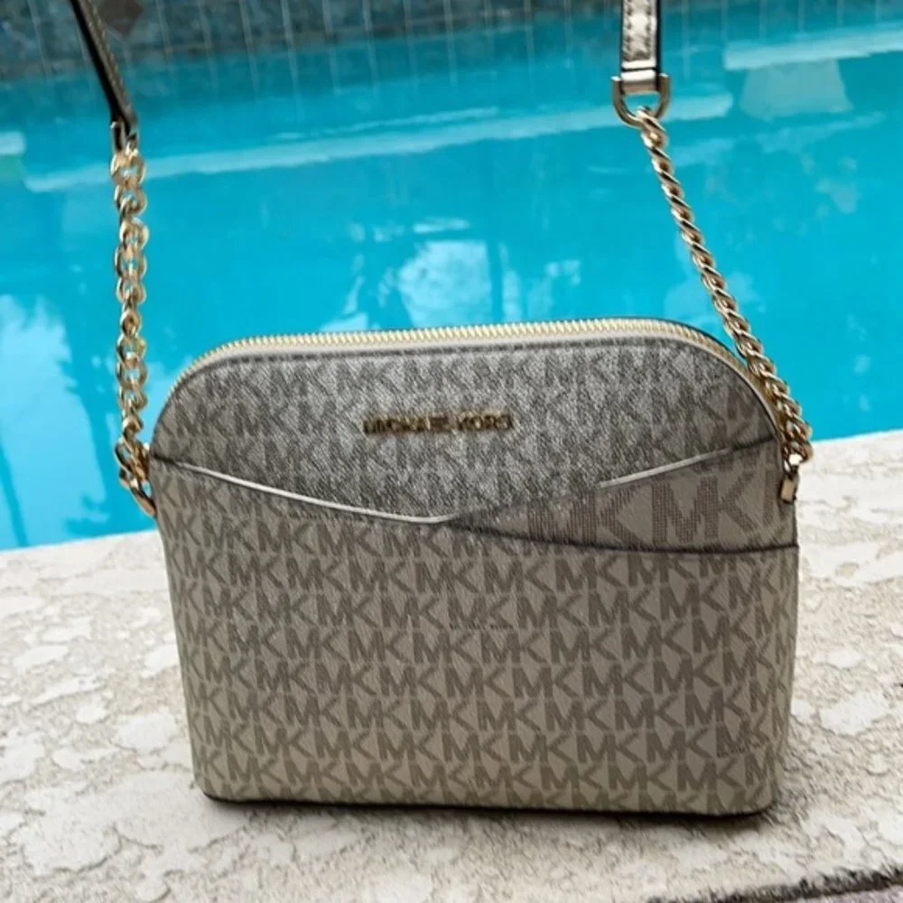 Michael Kors Jet Set Travel Medium Dome Crossbody Bag Pale Gold